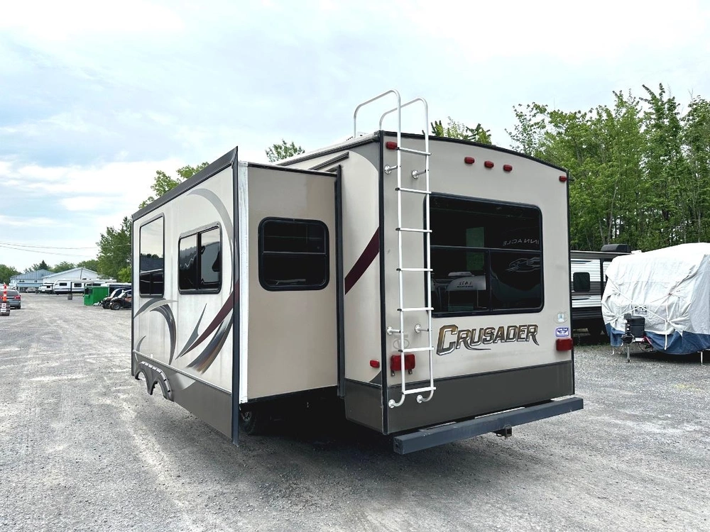 Prime Time Crusader 260rld 2014 alt