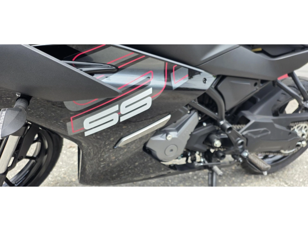 Cfmoto 300ss 2024 alt