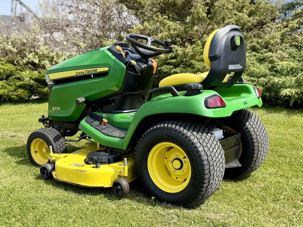 2021 John Deere X570 alt