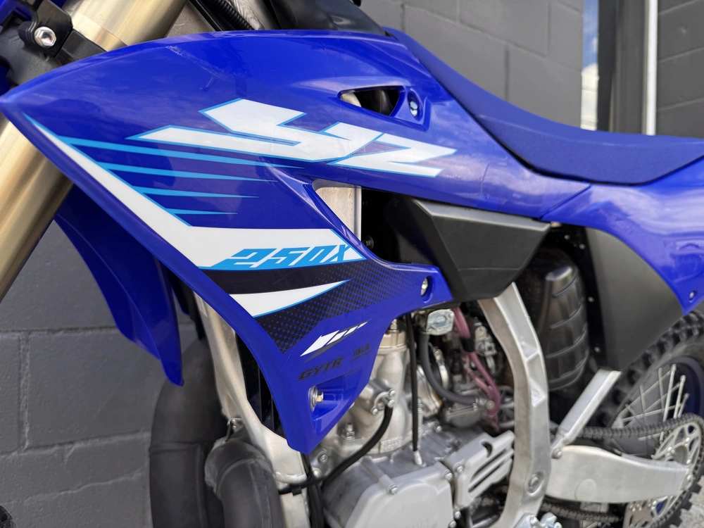 2025 Yamaha Yz250x alt