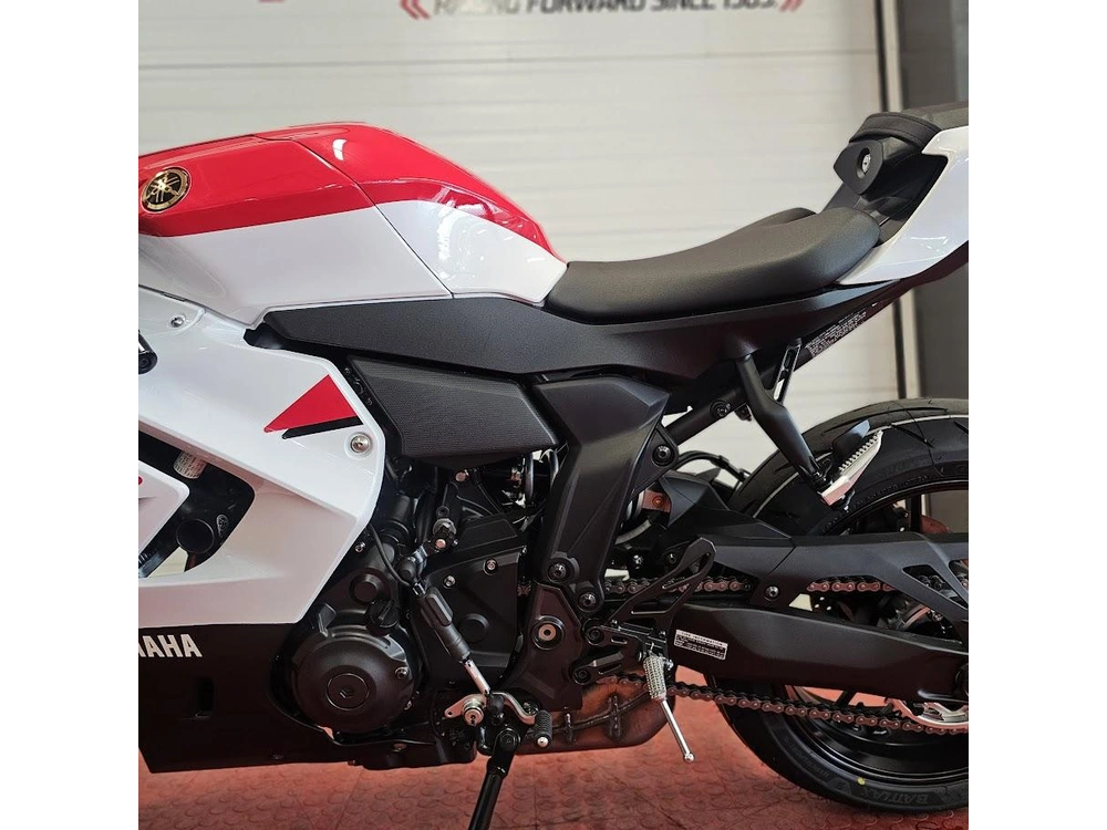 2026 Yamaha Yzf-r7 alt