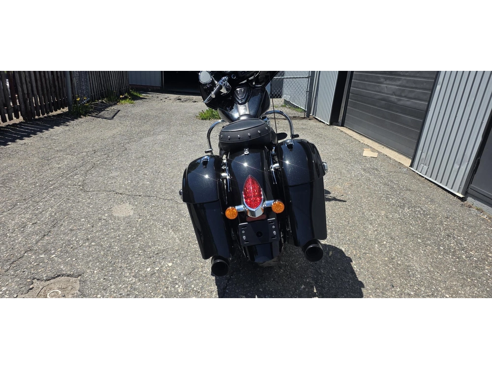 Indian Motorcycle Chieftain 2017 alt