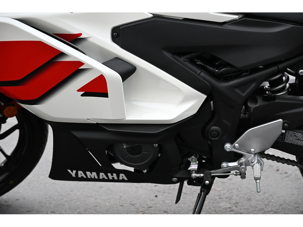 2026 Yamaha Yzf-r3 Abs 70th Anniversary Edition alt