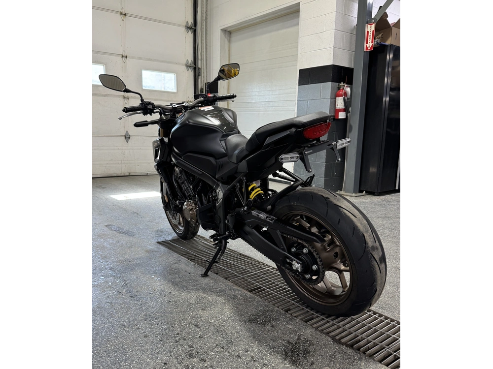 2021 Honda Cb650r alt