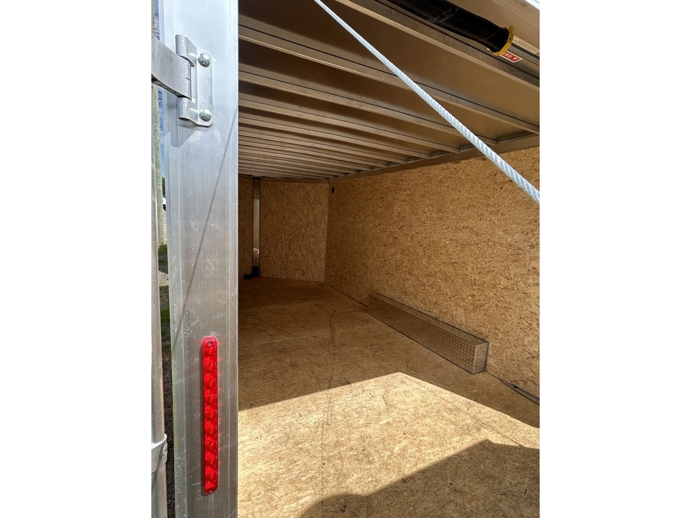 2026 Ez-hauler Ezec 8.5 X 16 Car Hauler Xlt Pro Series alt