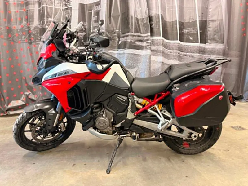 Ducati MULTISTRADA V4S TRAV 2021