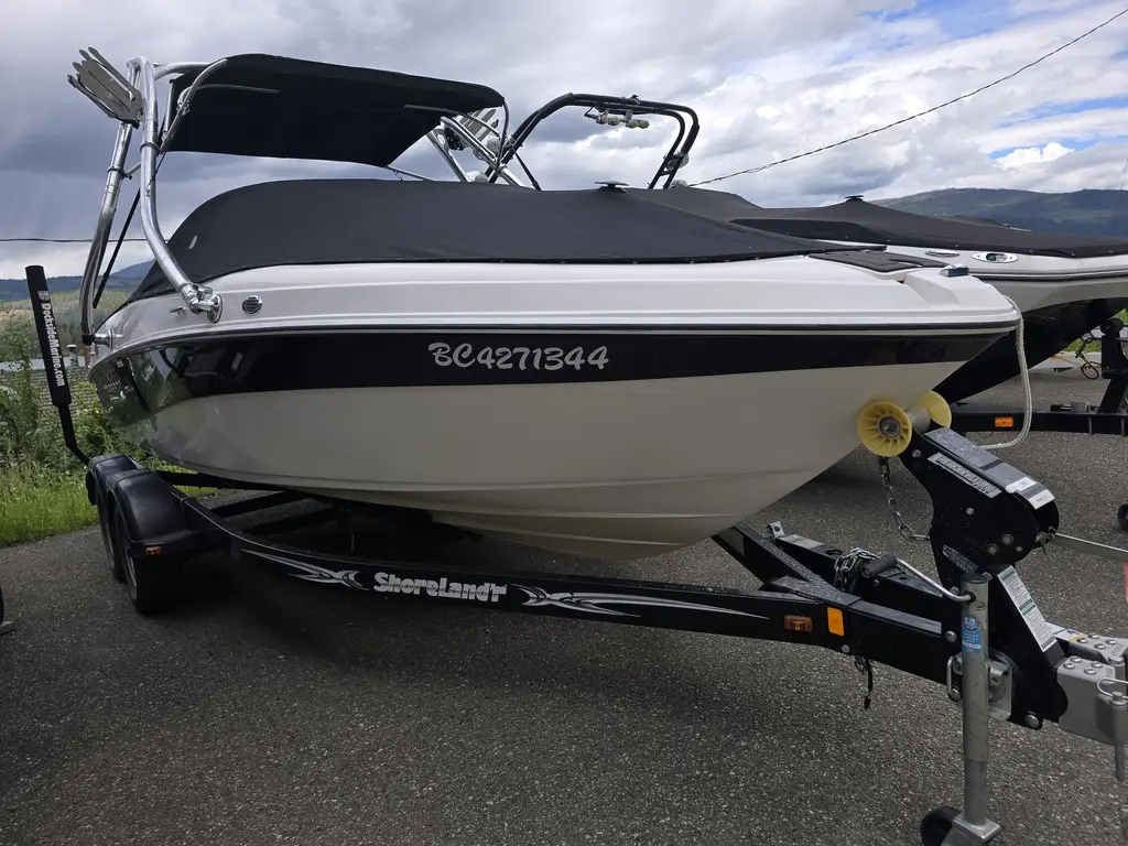 2014 Reinell Boats 207