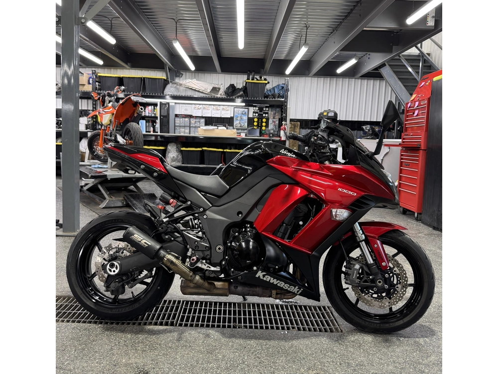 Kawasaki Ninja 1000 2015 alt