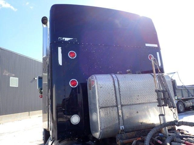 Kenworth W900 2022