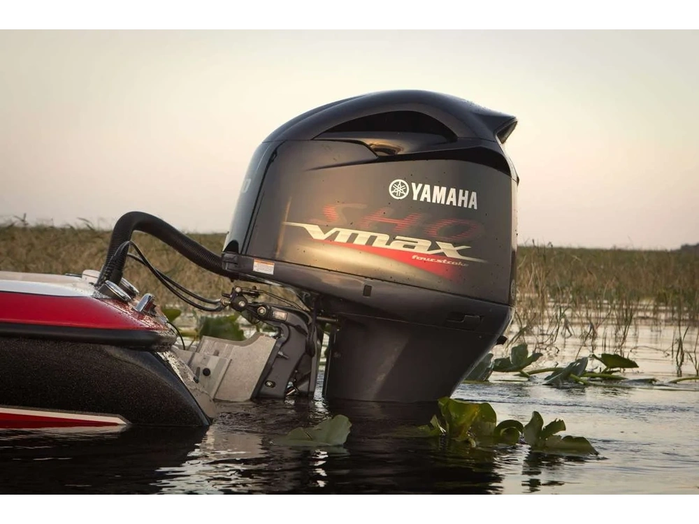 2025 Yamaha Vmax Sho alt