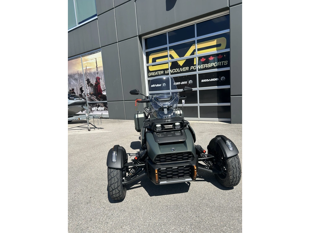 2026 Can-am Canyon Redrock alt