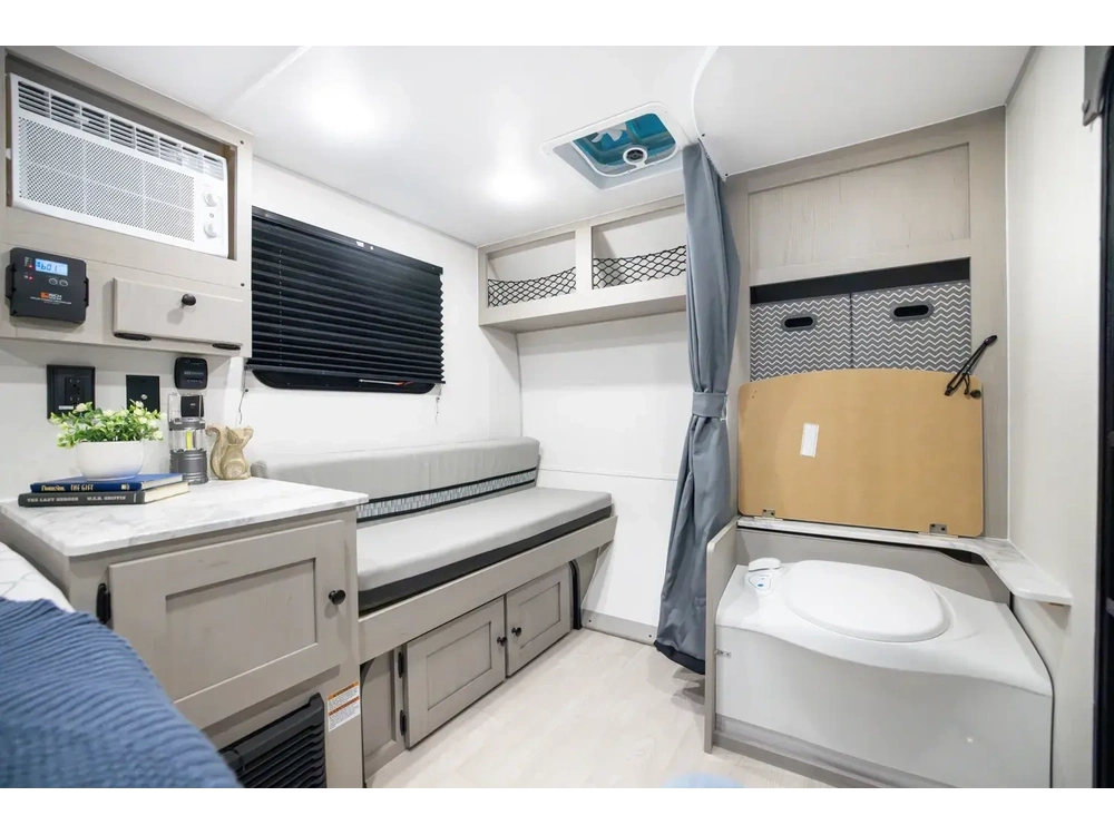 2026 Coachmen Clipper 12000rok alt