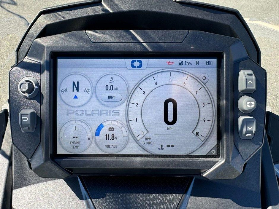 Polaris 650 Titan Adventure 155 Chenille 20x155x1.5 Écran 7s 2025 alt