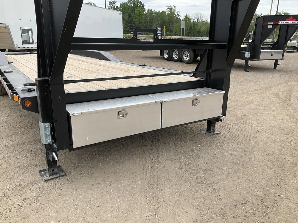 2026 Canada Trailers 102x26 10.5 Ton Gooseneck Equipment Trailer alt