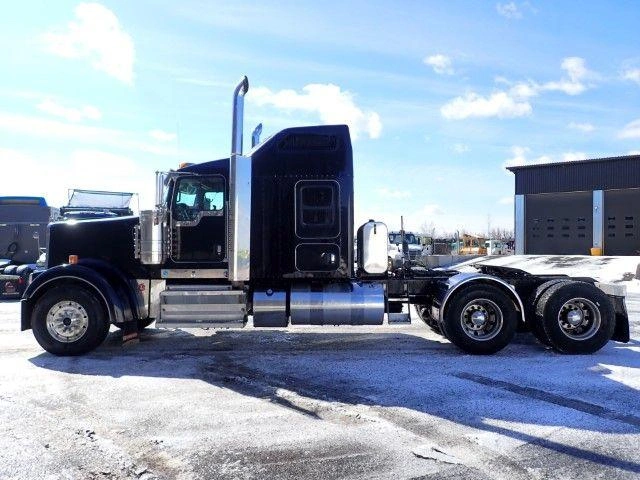 Kenworth W900 2022