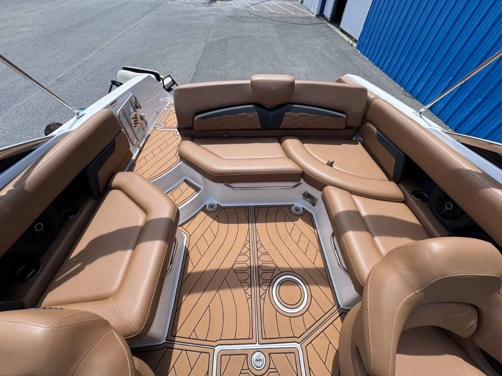Four Winns Hd5 Mercruiser 6.2l / Bravo 3 2024 alt