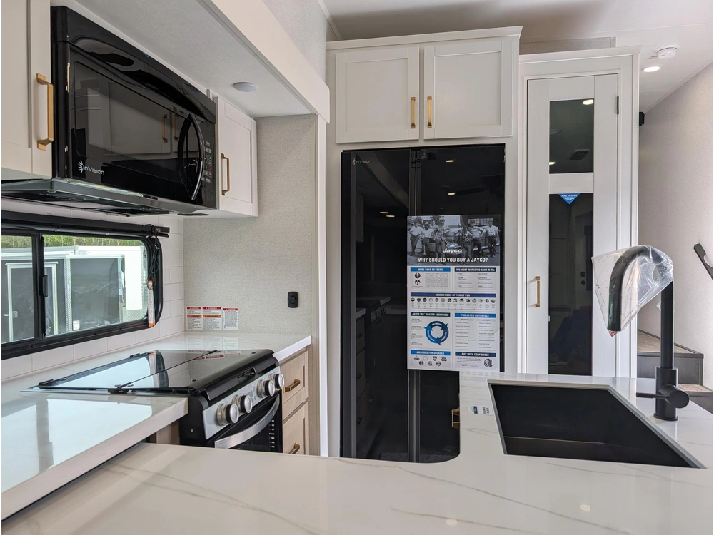 Jayco Eagle 335lsts 2027 alt
