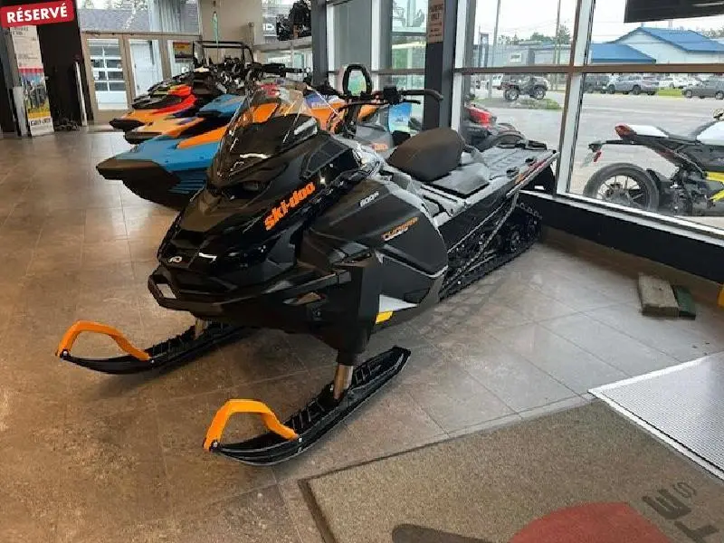Ski-Doo TUNDRA LE 600 EFI Charger 1.5'' E.S. 2027