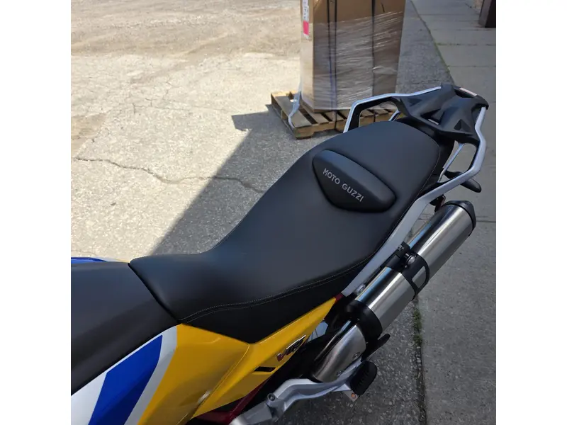 Moto Guzzi V85 TT 2027
