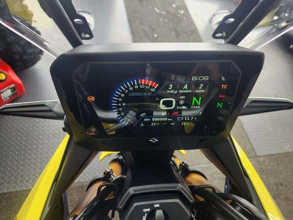 Suzuki V-strom 800de 2026 alt
