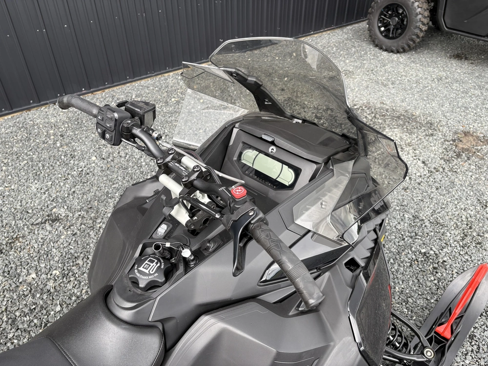 2026 Ski-doo Renegade X 900 Ace Turbo R Ripsaw 1.25" E.s. alt