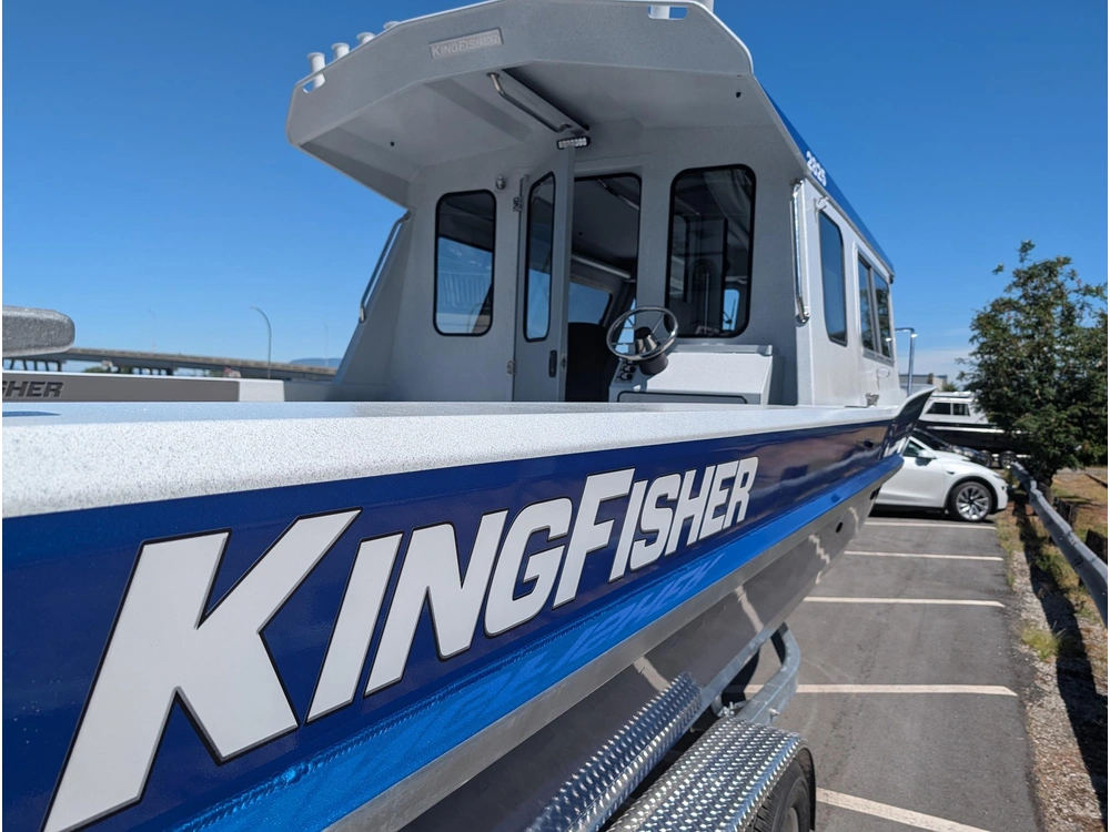 2026 Kingfisher 2825 Cxp alt