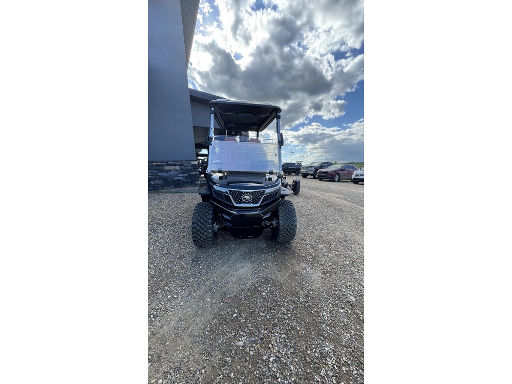 2026 Hdk D-max Xt4 alt