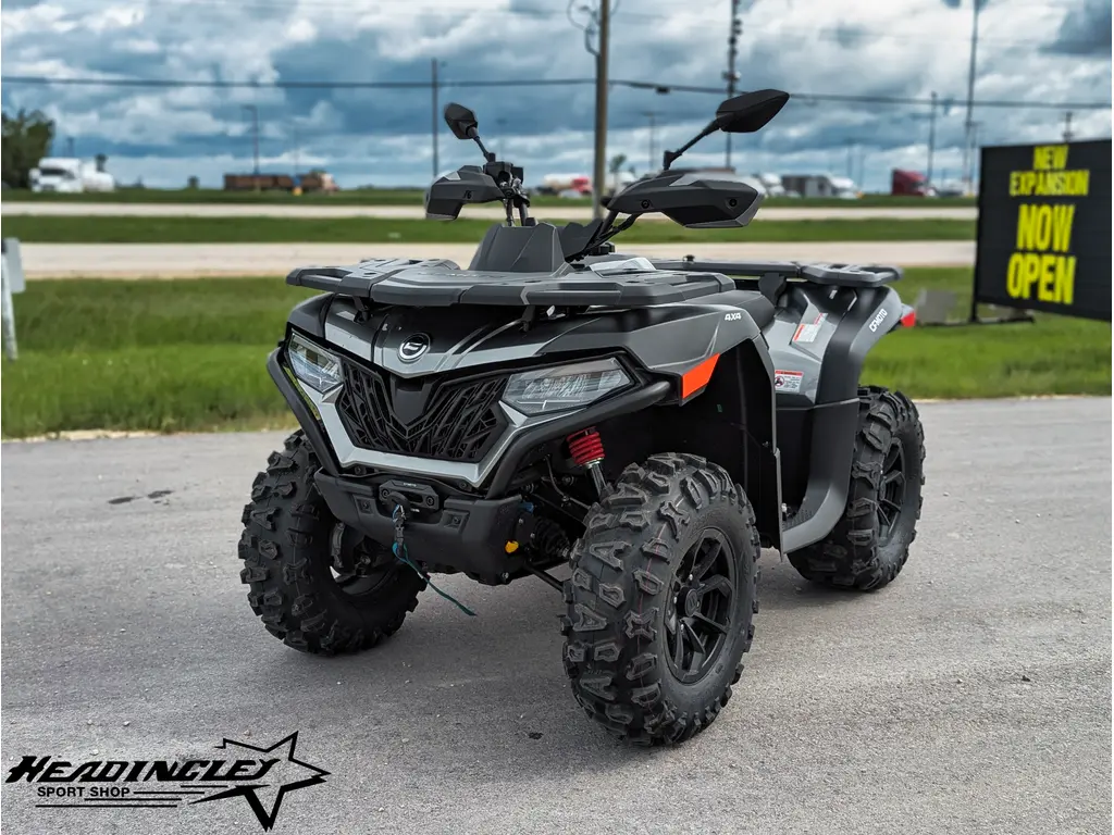 2026 CFMOTO CFORCE 600 // Velocity Grey