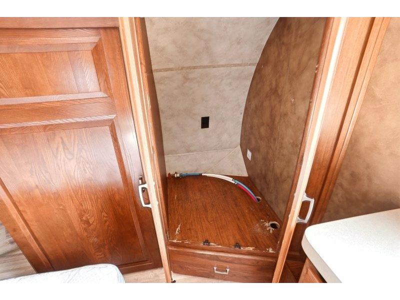 Crossroads Cruiser 335ss 2014 alt