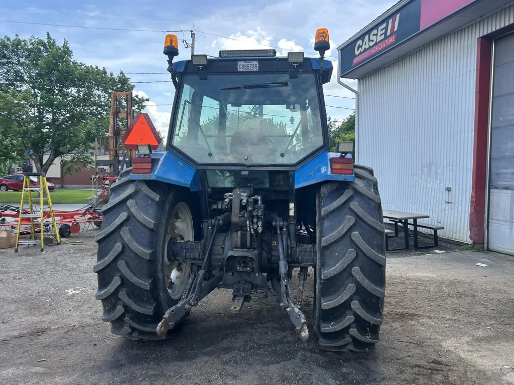 1997 New Holland 8340SLE