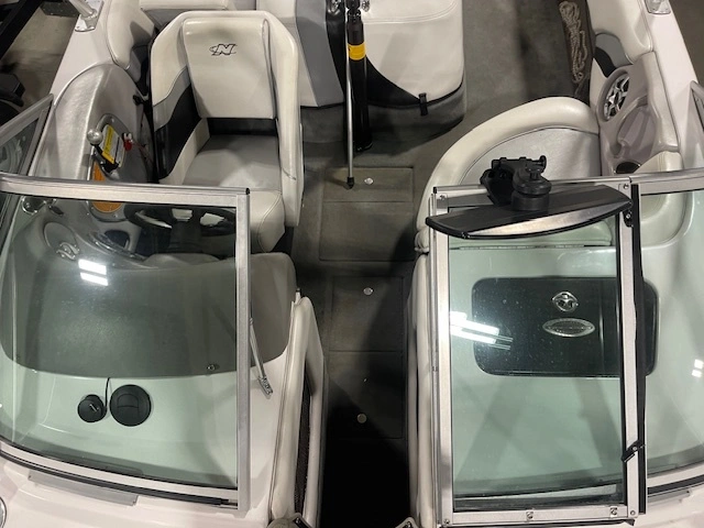 2006 Ski Nautique 216 Team Edition alt