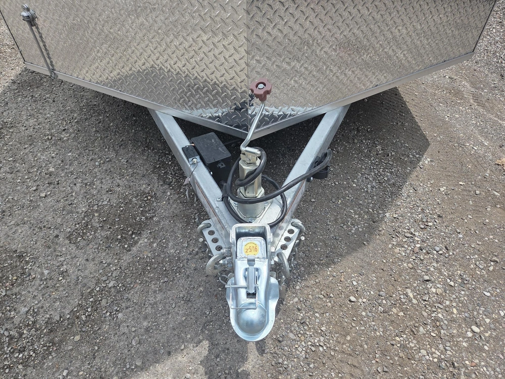 2026 Gator Galvanized Enclosed 7' X 12' Ta alt