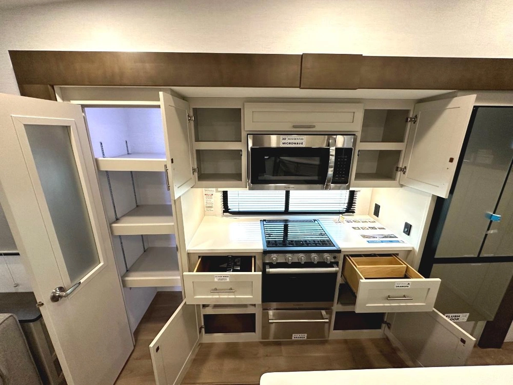 2026 Alliance Rv Avenue 25rl alt