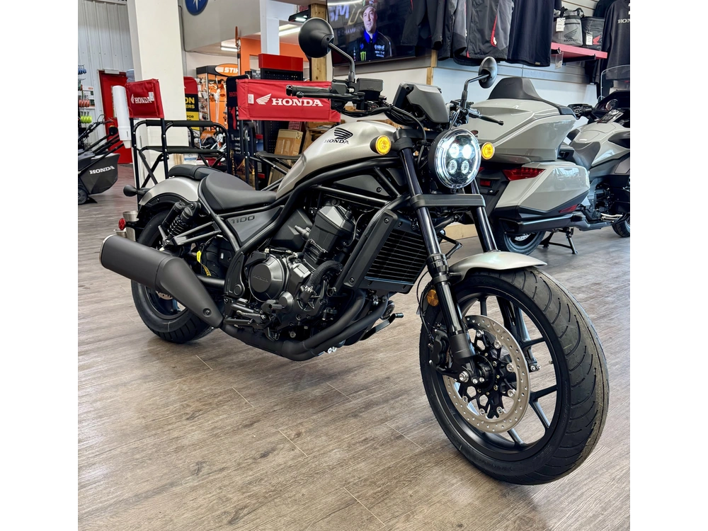 2026 Honda Rebel 1100 alt