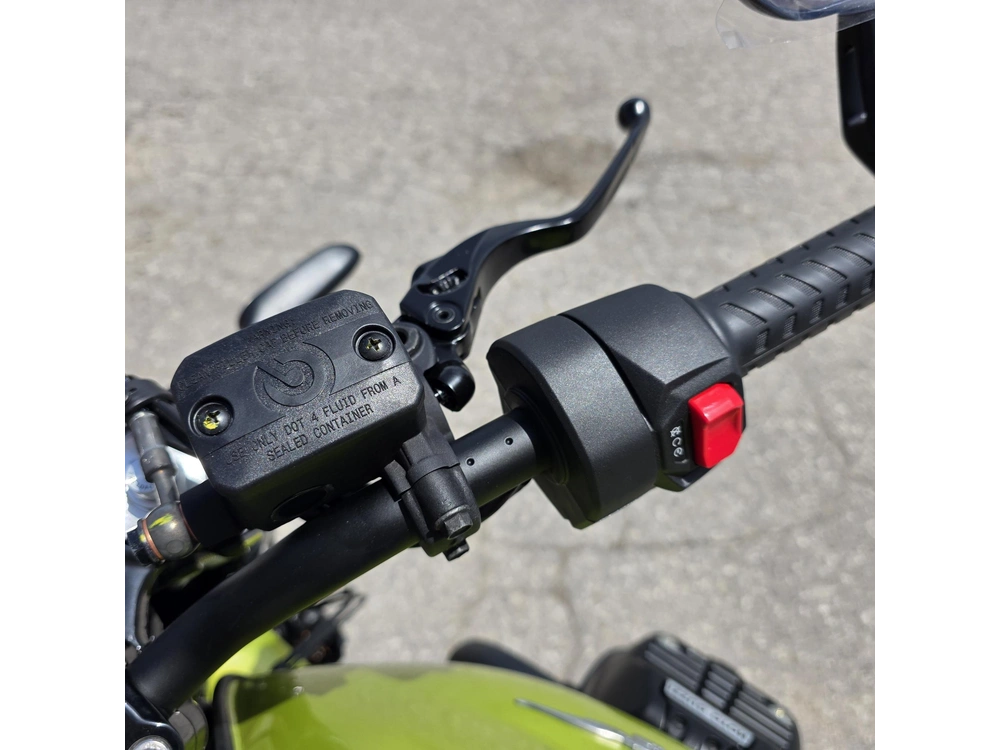 2026 Moto Guzzi V7 Sport alt