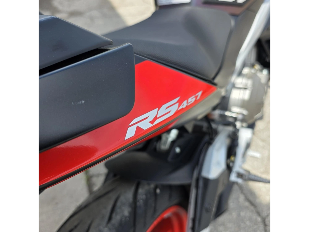 2025 Aprilia Rs 457 alt