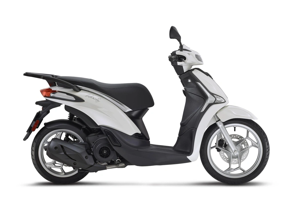 2025 Piaggio Liberty 150 alt