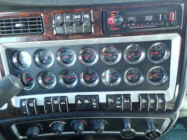 Kenworth W900 2022