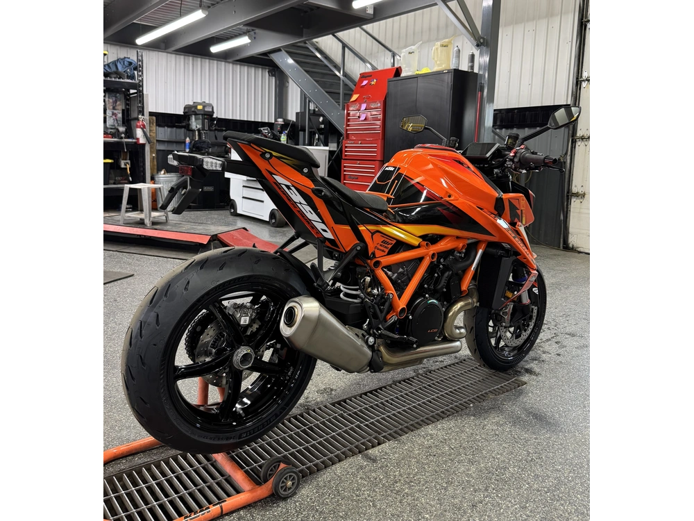 2026 Ktm 1390 R Evo alt