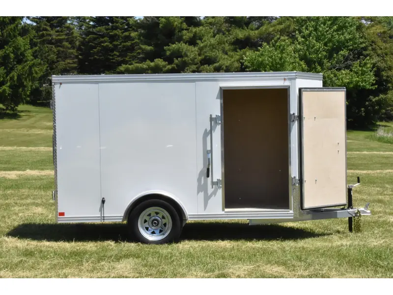 2026 Rhino Galvanized Enclosed 5' X 10' Sa Dd alt