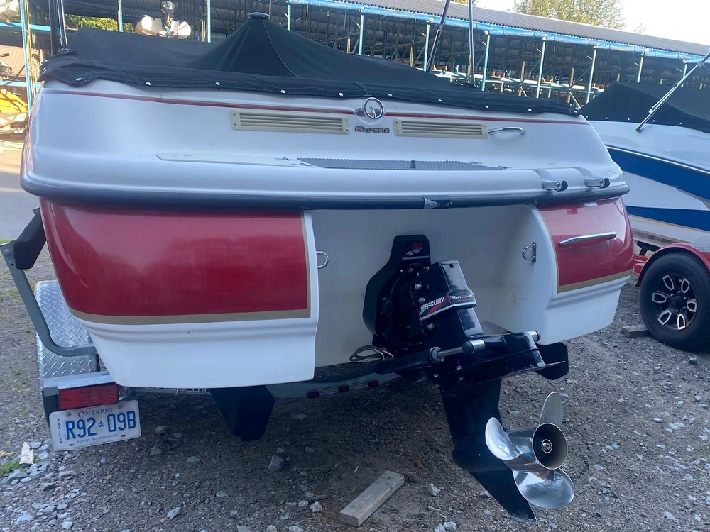 2001 Bryant Boats Inc 197 alt