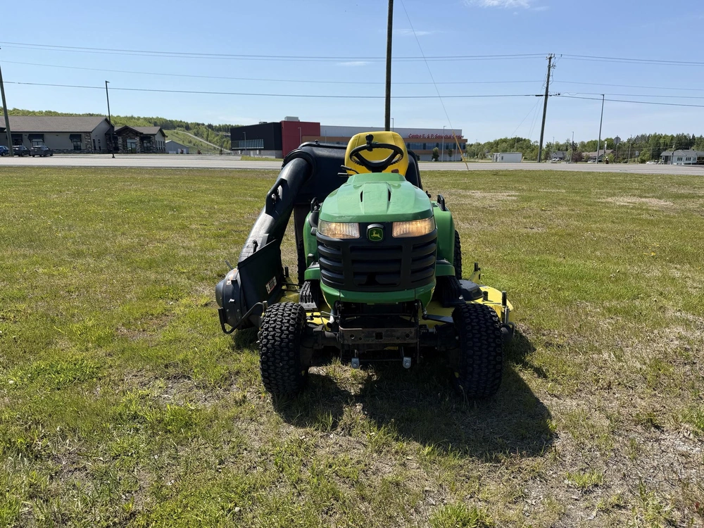 2021 John Deere X739 alt