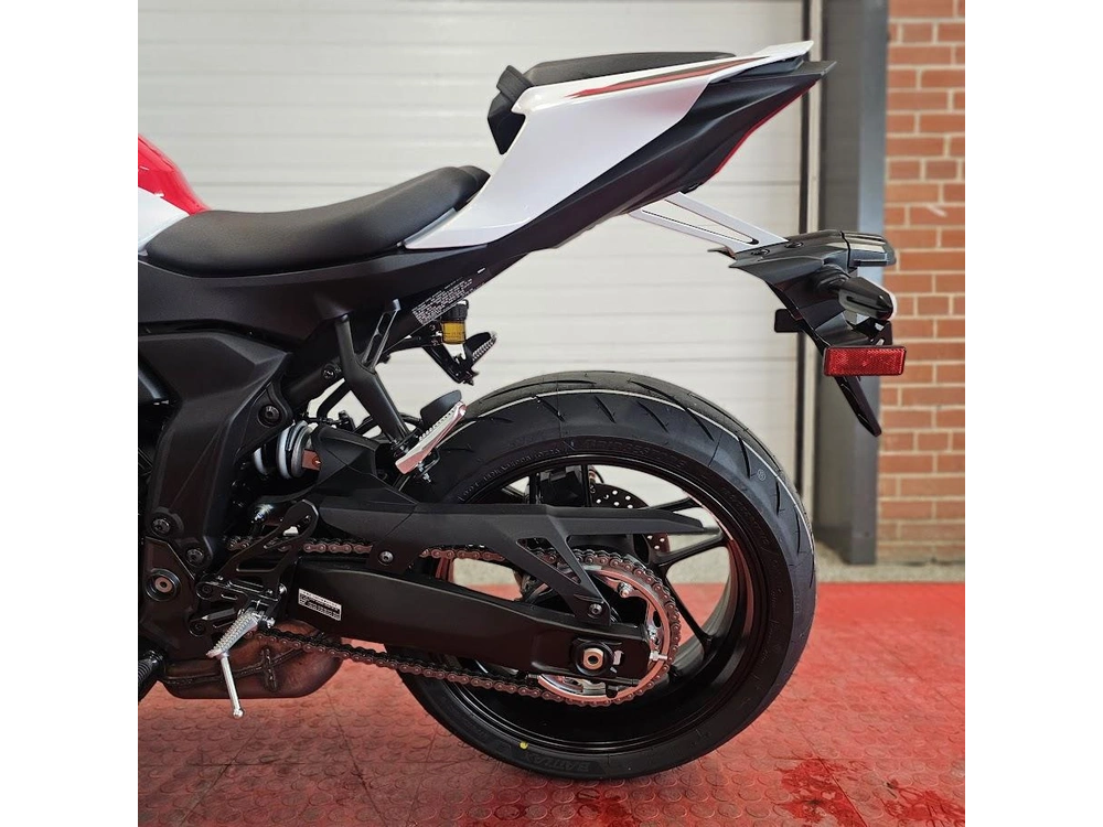 2026 Yamaha Yzf-r7 alt