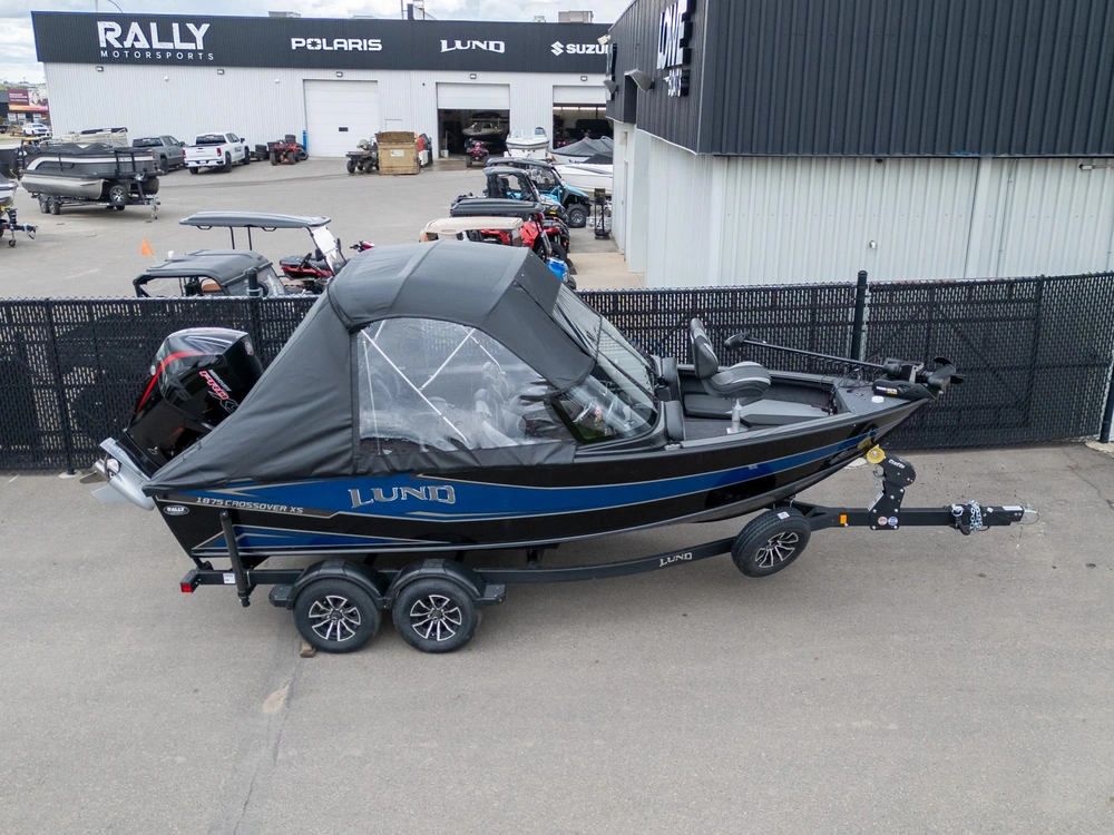 2026 Lund 1875 Crossover Xs alt