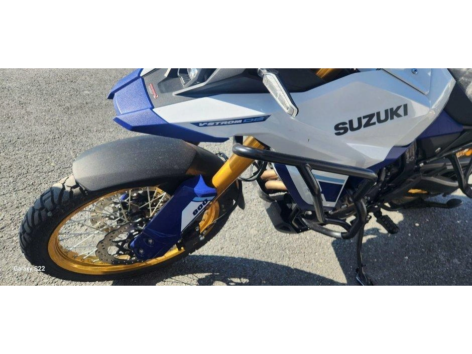 Suzuki V-strom 800de Aventure 2024 alt