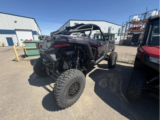 2026 Polaris Rzr Pro R Ultimate Purple Thunder alt