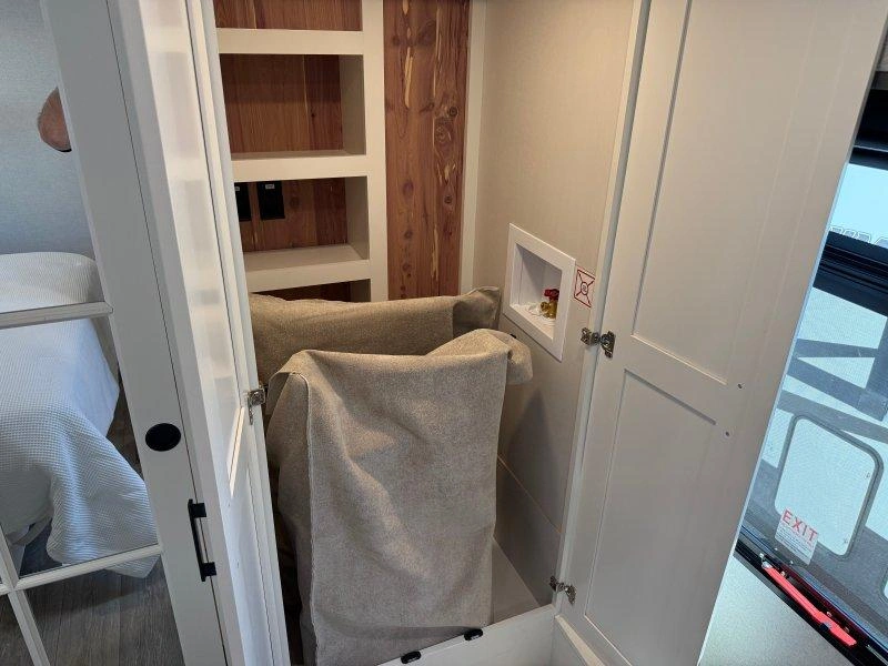 Jayco Pinnacle 32rlts 2027 alt