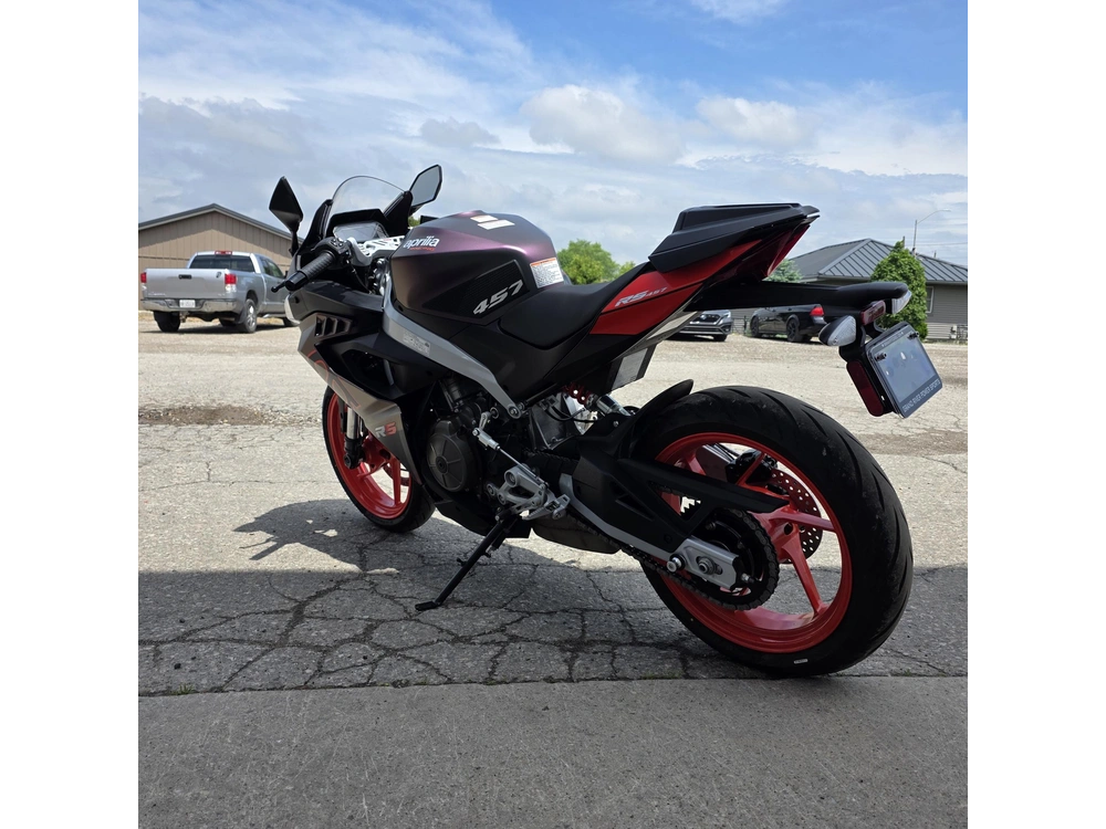 2025 Aprilia Rs 457 alt