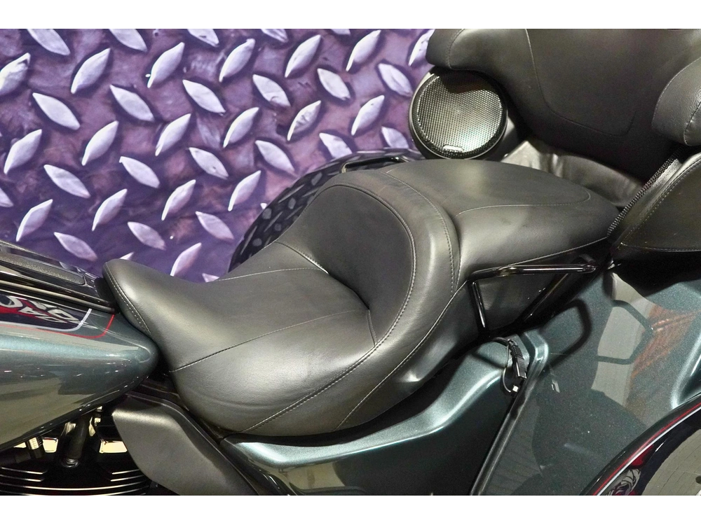 2025 Harley-davidson Flhtcutg Tri-glide Ultra alt