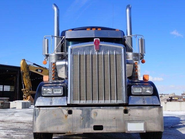 Kenworth W900 2022
